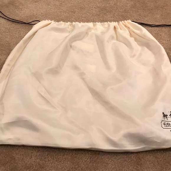 Coach purse with cover - Picture 4 of 4